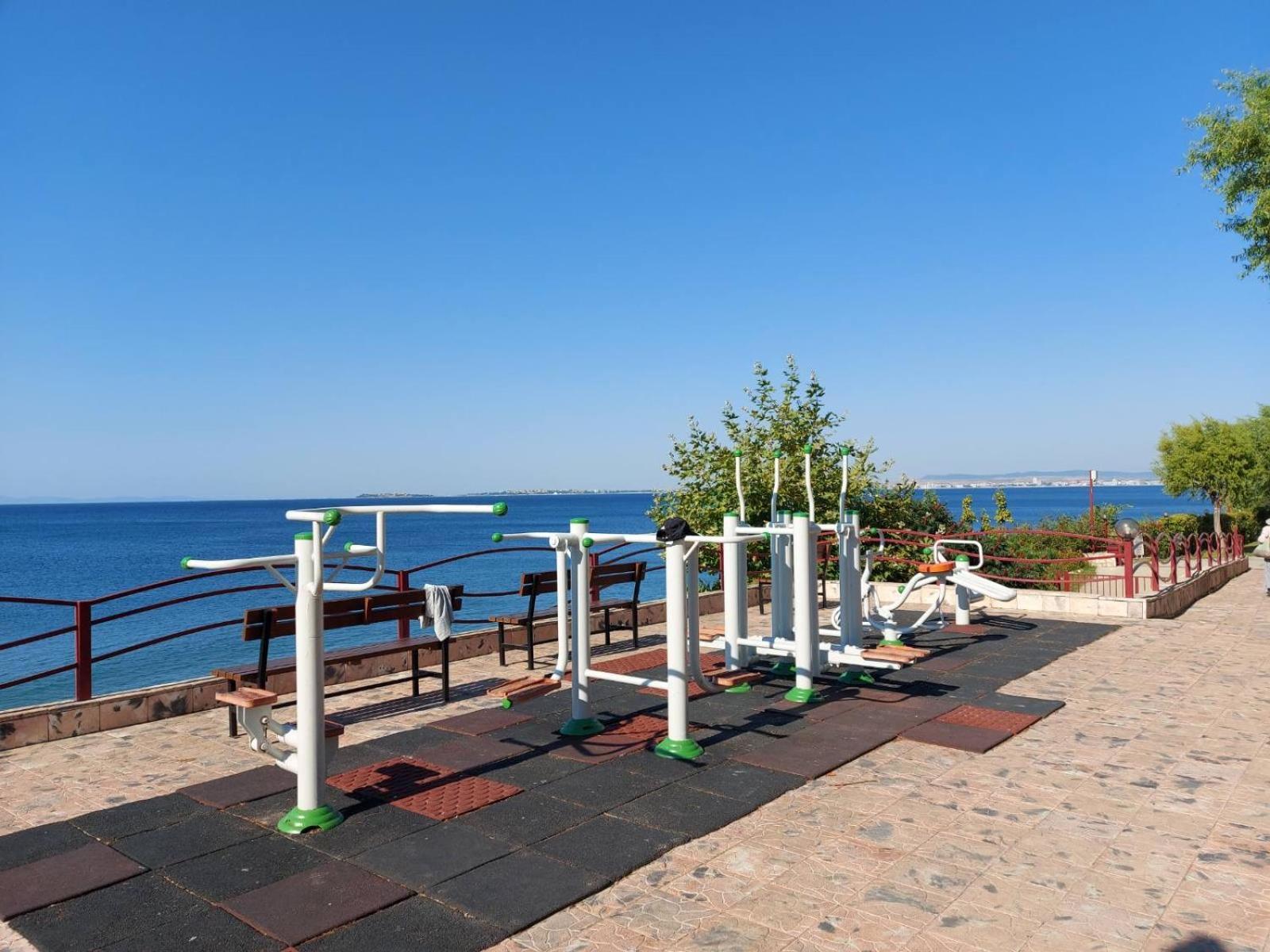 Apartment In Sveti Vlas Buitenkant foto